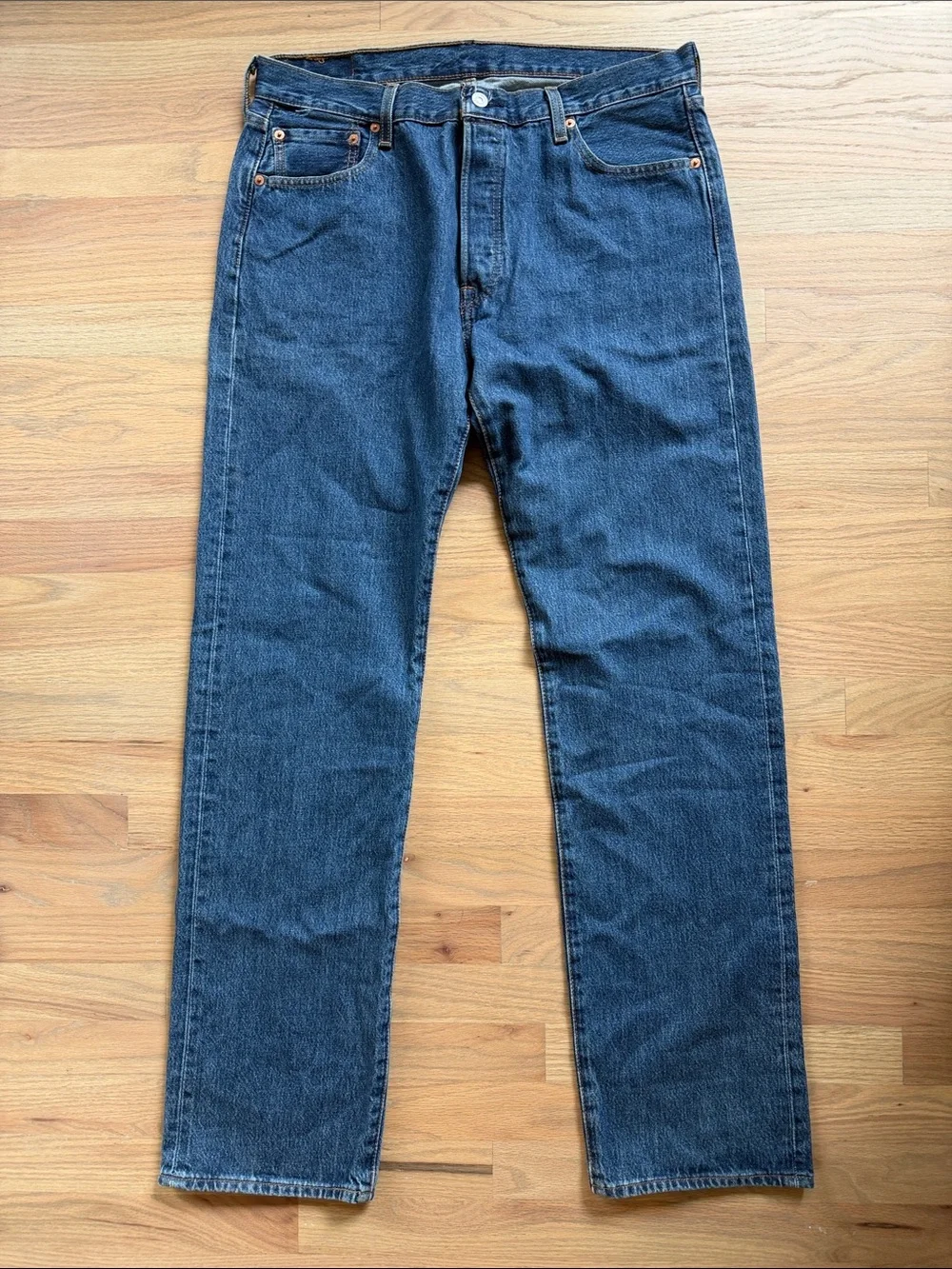 Vintage Levi’s 501 Jeans Men’s W36 L36 Dark Blue Straight Leg Button Fly Y2K